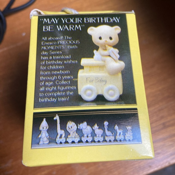 Precious Moments train 1985 May your birthday be Warm bear with baby blanket 31 - Picture 6 of 7